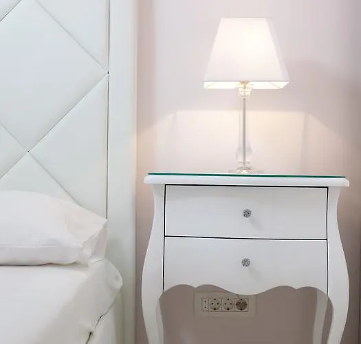Db Interiors *