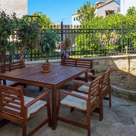 Db Interiors * Σπλιτ