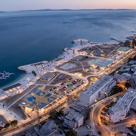 Db Interiors * Split