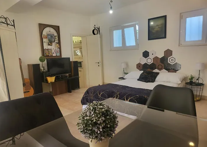 Db Interiors 아파트 스플리트